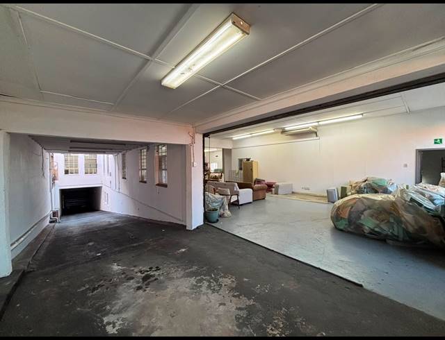 1,200M² BUSINESS FOR SALE IN GREYVILLE